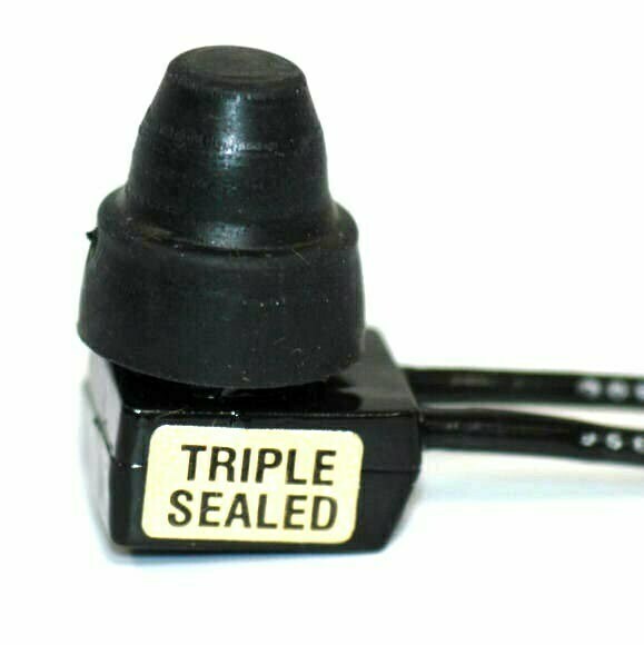 K-FOUR SWITCHES Part Number:  13-132 :  SEALED MICRO SWITCH / PUSH-BUTTON SINGLE POLE/ 10AMPat12V